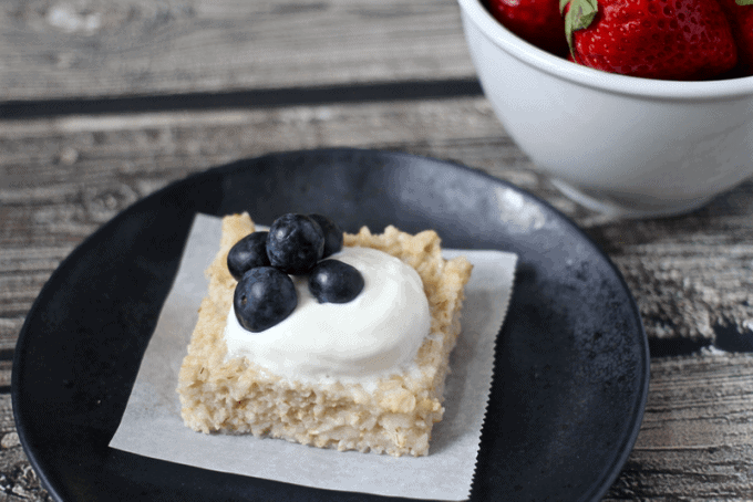 Blueberry yogurt oatmeal square | FamilyFoodontheTable.com