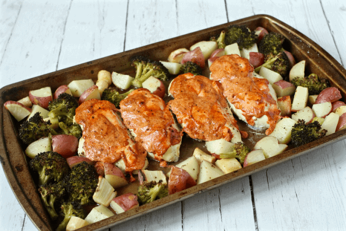 One-pan roasted chicken and veggies