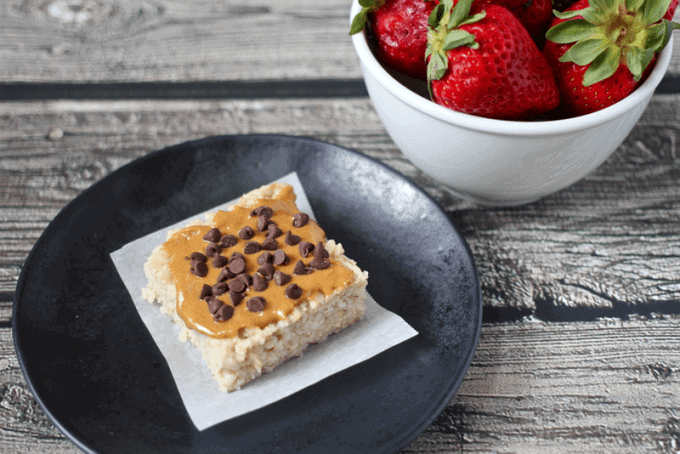 Peanut butter chocolate chip oatmeal square | FamilyFoodontheTable.com