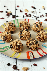 5-minute granola bites