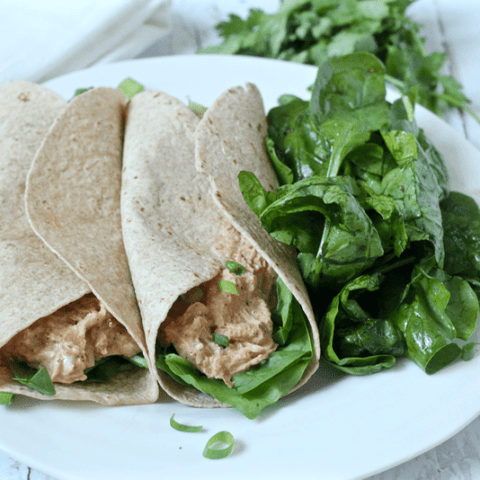Creamy shredded chicken tacos | FamilyFoodontheTable.com
