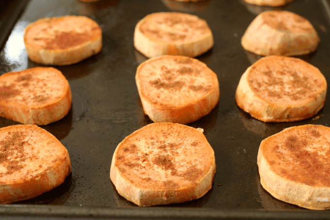 Maple cinnamon roasted sweet potatoes | FamilyFoodontheTable.com