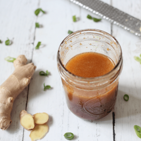 Homemade soy ginger dressing - just 5 minutes to make! | FamilyFoodontheTable.com