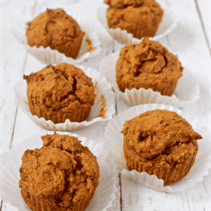 Peanut butter pumpkin muffins - whole grain and naturally sweetened! | FamilyFoodontheTable.com