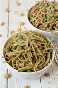 Peanut butter spaghetti with vegetables - an easy 20-minute vegetarian dinner | FamilyFoodontheTable.com