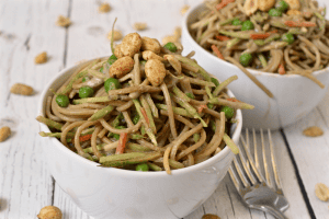 Peanut butter spaghetti with vegetables - an easy 20-minute vegetarian dinner | FamilyFoodontheTable.com