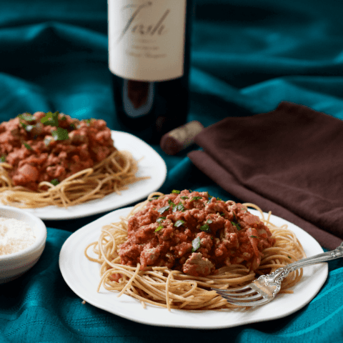 Spaghetti dinner with easy homemade sauce - a healthy, simple version of the family classic! | FamilyFoodontheTable.com