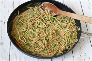 Peanut butter spaghetti with vegetables | FamilyFoodontheTable.com