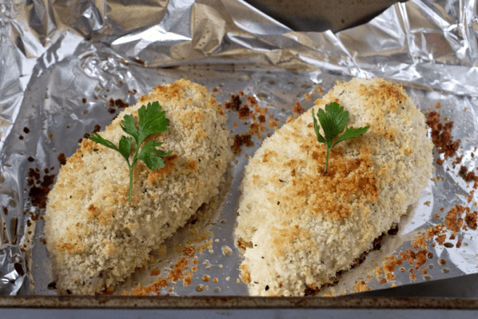 Easy crunchy baked chicken | FamilyFoodontheTable.com - just marinate and coat with Panko breadcrumbs! | FamilyFoodontheTable.com