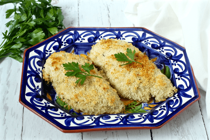 Easy crunchy baked chicken | FamilyFoodontheTable.com - marinated in Italian dressing and coated with Panko breadcrumbs! | FamilyFoodontheTable.com