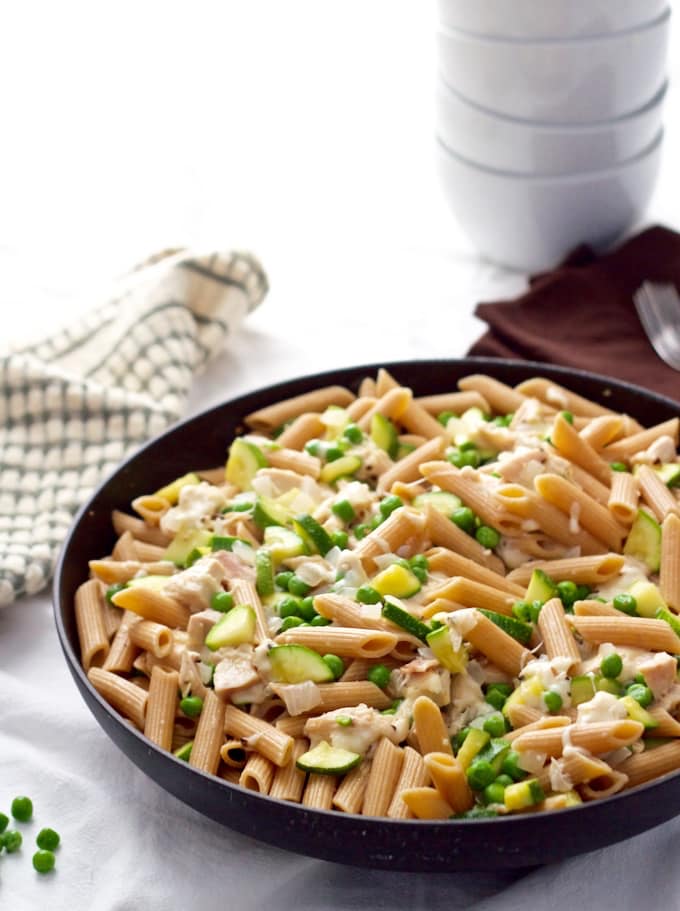 Cheesy pasta with rotisserie chicken