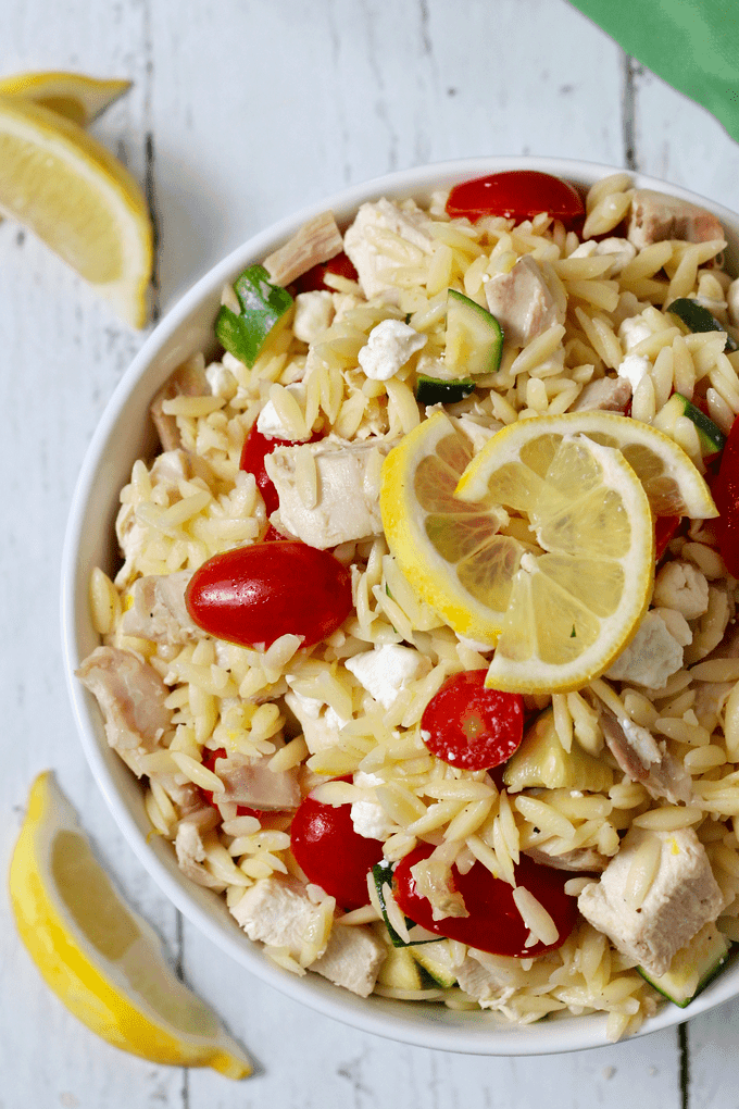 Lemony orzo chicken salad with tomatoes, zucchini and goat cheese - a 15-minute dinner! | FamilyFoodontheTable.com