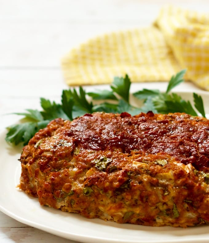 An easy, 1-bowl healthy Mexican ground turkey meatloaf with cheese, chilies and salsa! | FamilyFoodontheTable.com