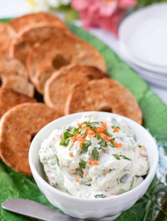 Homemade veggie cream cheese - just minutes to make and way better than store-bought! Great for an easy breakfast or brunch!