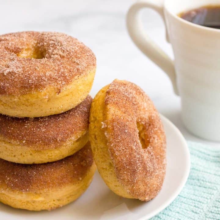 Whole wheat cinnamon sugar baked donuts - a delicious and easy breakfast!
