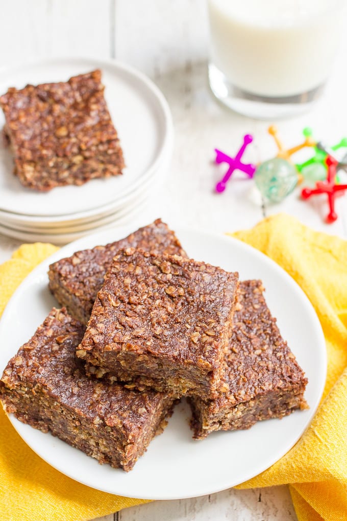 Healthy no bake cookies made into bars - super easy and just 6 ingredients!