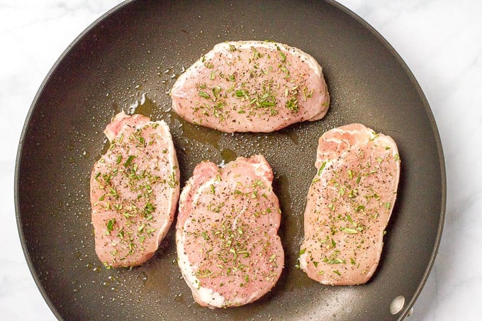 Pork chops with apple butter