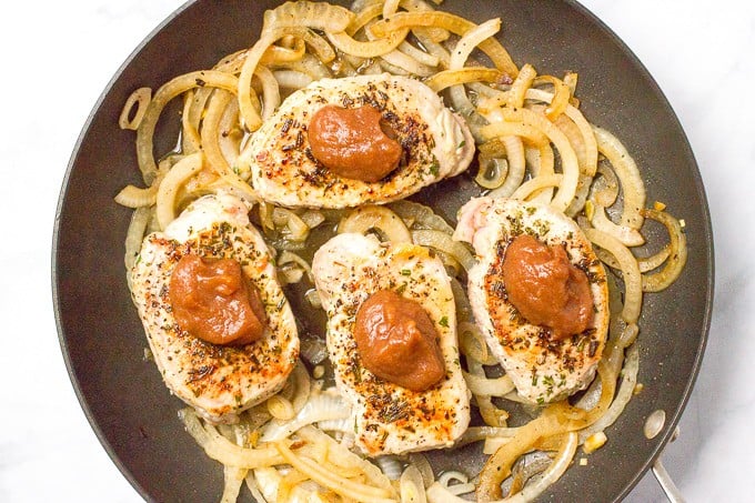 Pork chops with apple butter