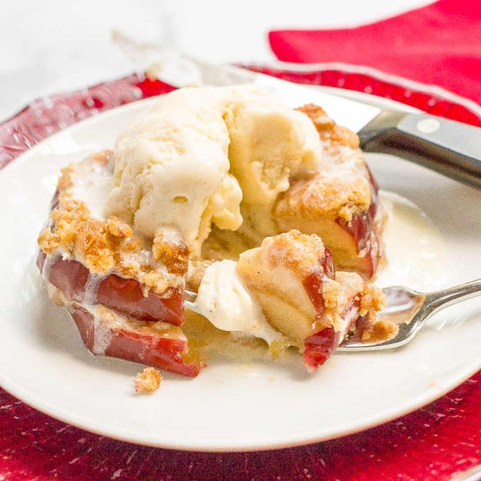 Easy healthy apple crisp is a fun, easy and healthy dessert ready in about 30 minutes!
