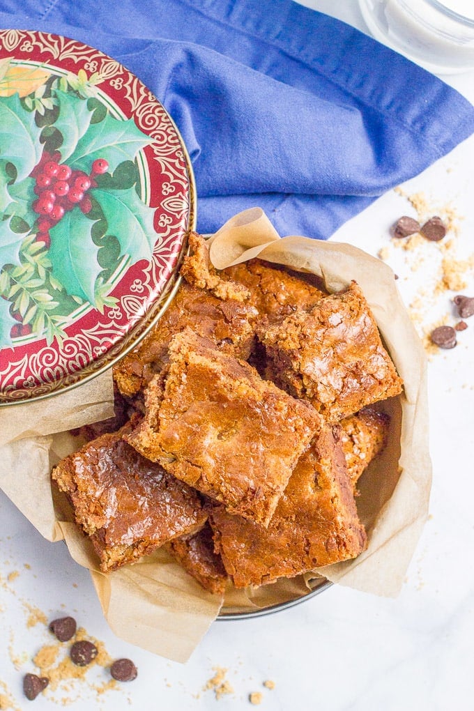 Chocolate chip brownies have just 4 ingredients (no box mixes) and come out chewy and perfectly sweet - a great, easy dessert! | www.familyfoodonthetable.com