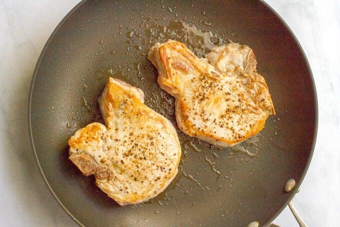 Seared pork chops