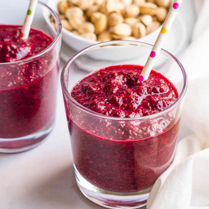 Berry beet smoothie with broccoli is a healthy, pretty fruit smoothie with a double dose of vegetables — a great way to get kids to enjoy their veggies! | www.familyfoodonthetable.com