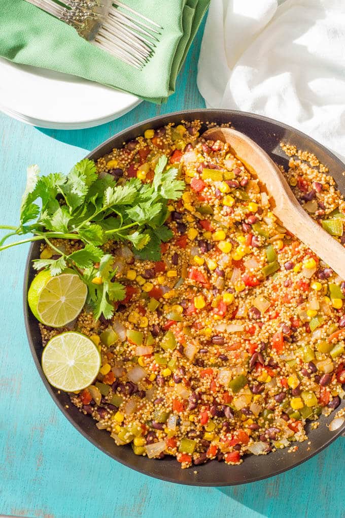 Southwest vegetarian quinoa skillet is a quick and easy one-pan dinner recipe that’s healthy but very filling and perfect for meatless Monday! #quinoa #vegetarianrecipes #meatlessMonday #easydinner