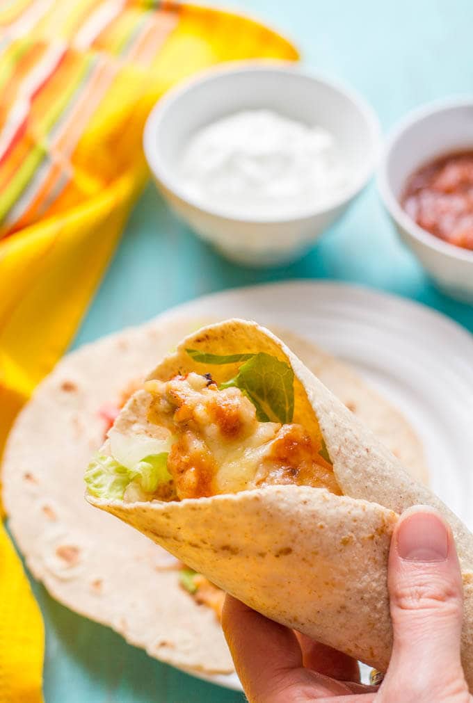 Healthy chicken fajita casserole | www.familyfoodonthetable.com