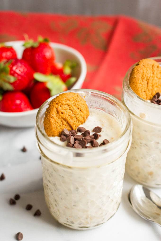 Oatmeal chocolate chip cookie overnight oats