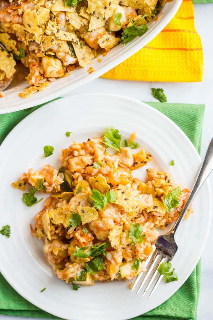 Healthy taco chicken casserole with brown rice is an easy weeknight dinner! | www.familyfoodonthetable.com