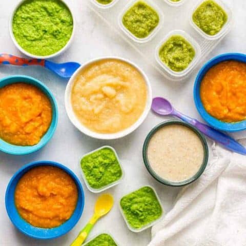 Homemade baby food - make 5 easy, beginner foods in just 20 minutes! Peas, green beans, applesauce, butternut squash and oatmeal | www.familyfoodonthetable.com