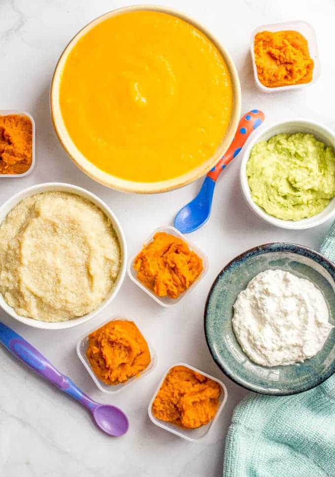 Homemade baby food quinoa, peaches, avocado, pumpkin and cottage cheese - make these 5 easy beginner foods in just 20 minutes! | www.familyfoodonthetable.com