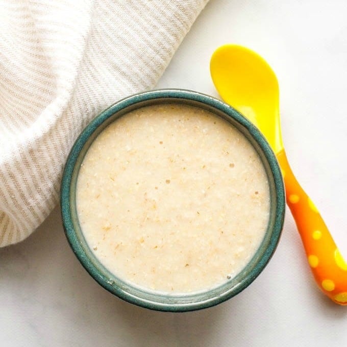 Homemade baby food - oatmeal