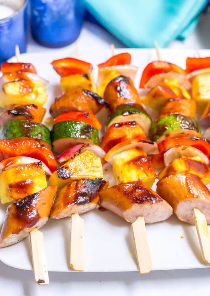 Sausage pineapple kabobs with BBQ sauce -- an easy, flavorful summer appetizer or dinner! | www.famillyfoodonthetable.com