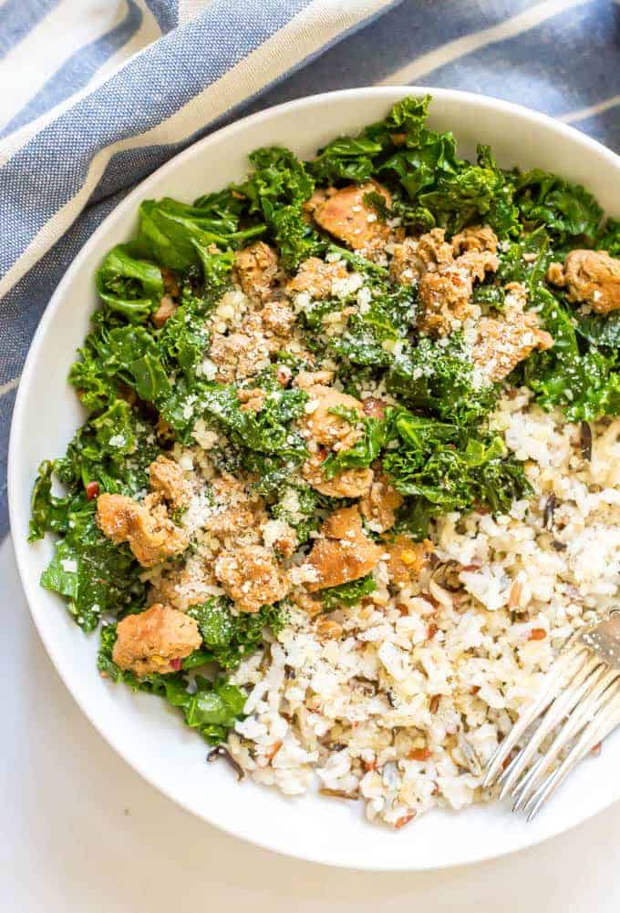 Easy wild rice sausage kale bowl is a 3-ingredient dinner that’s flavorful and filling - perfect for a weeknight family dinner! | www.familyfoodonthetable.com
