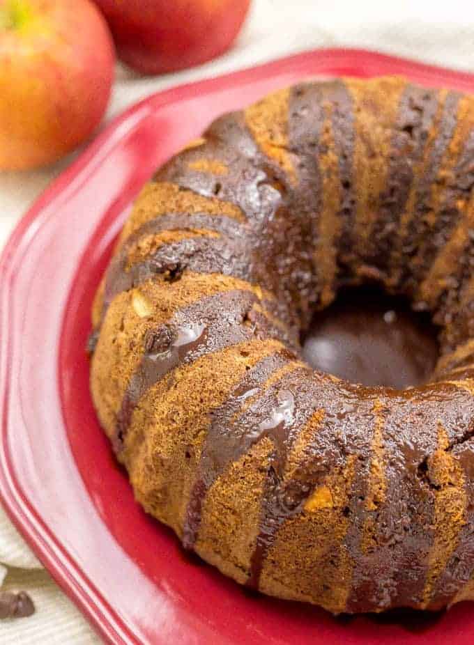 Chocolate chip apple cake is loaded with sweet apple chunks, chocolate chips and walnuts for a delicious fall dessert! | www.familyfoodonthetable.com