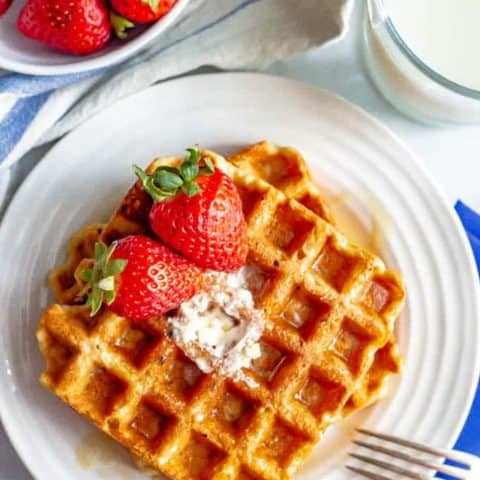 Easy whole wheat waffles