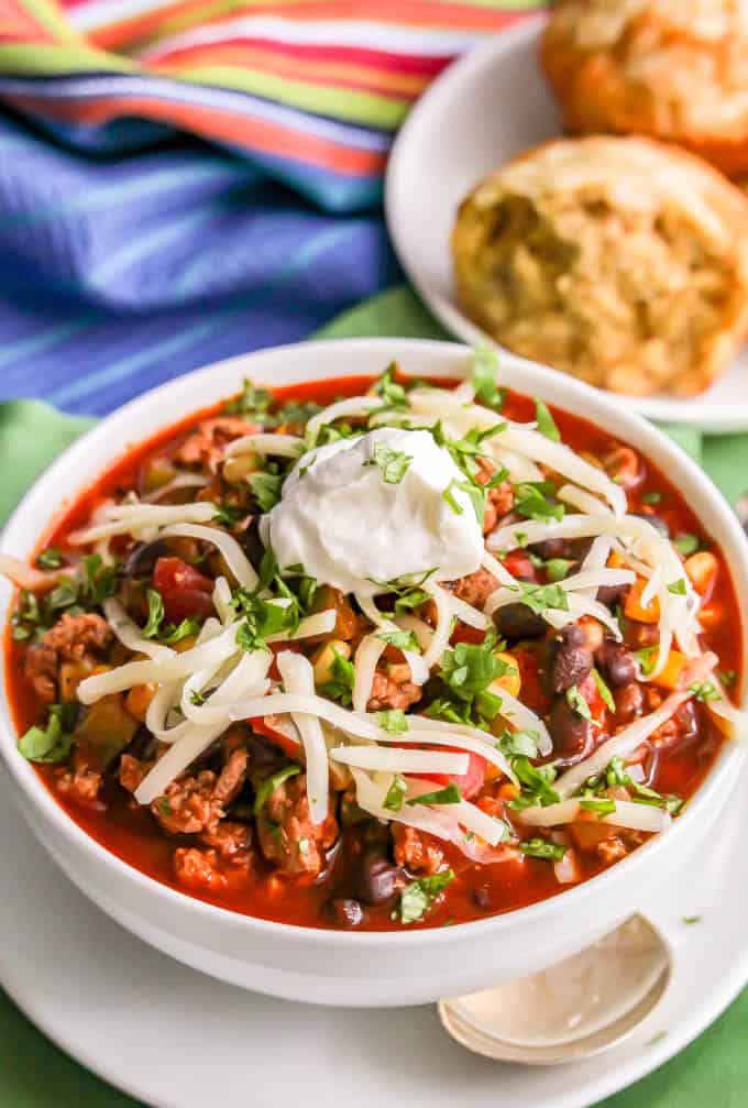 This 30-minute healthy southwest turkey chili with corn and black beans makes a great, easy dinner for a chilly night. Add your favorite toppings and get ready to dig in! #turkey #chili #healthy #dinner #glutenfree #lowcarb