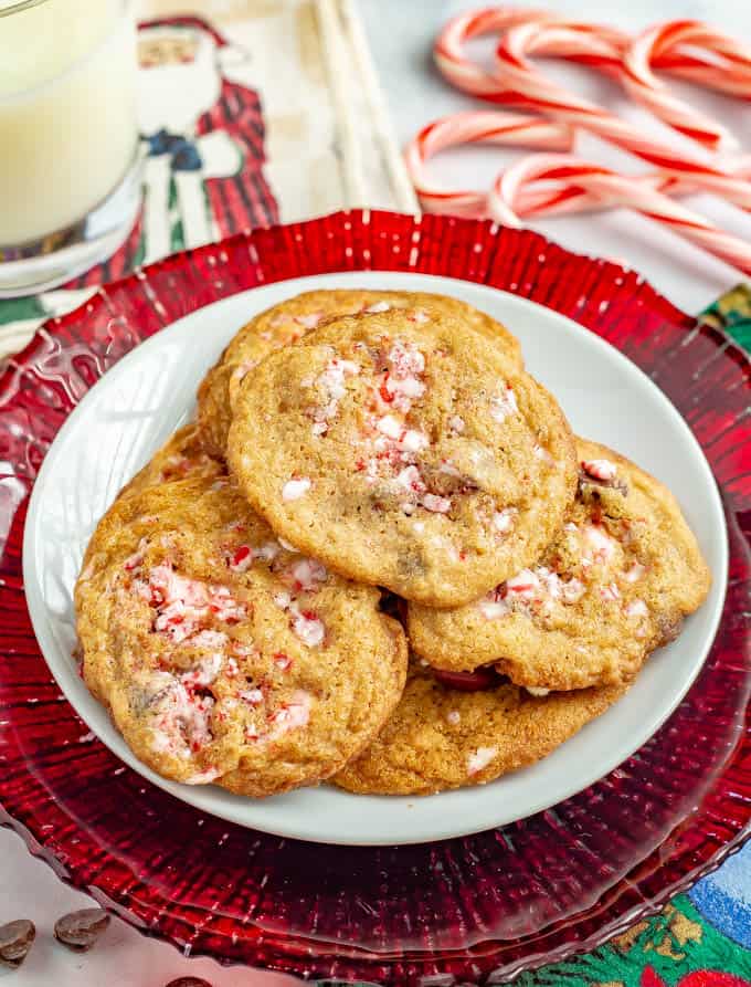 Peppermint chocolate chip cookies are soft on the inside, chewy on the outside and are a beautiful and festive cookie for the holidays! #peppermint #chocolatechip #cookies #holidaycookies #cookieexchange