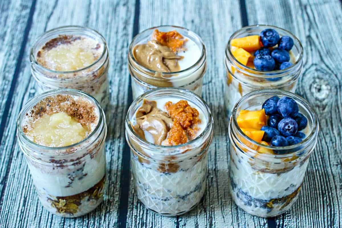 Mason Jar Overnight Oats - Dinc